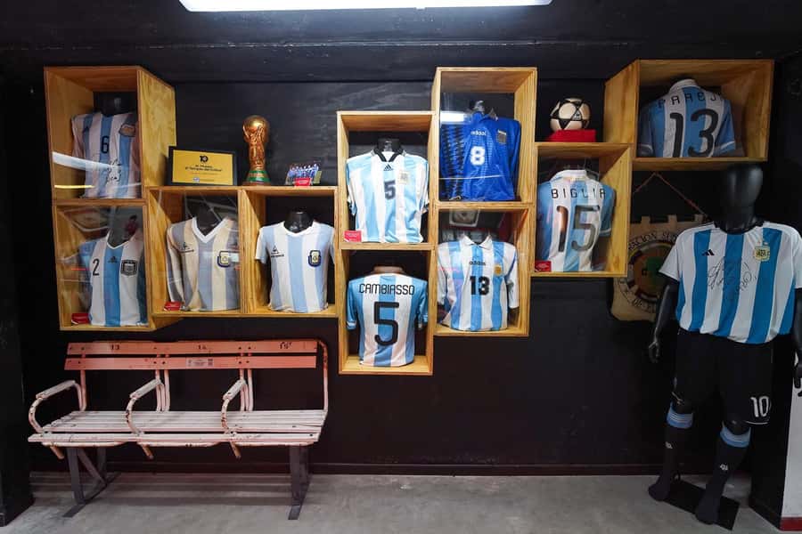 AllMaradona Buenos Aires: Maradona House Museum and Stadium - La Casa de D10S, Maradona’s first owned home
