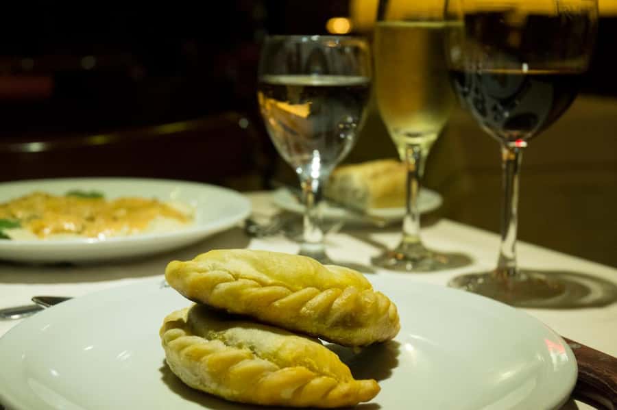 BA: Tango Show and Optional Dinner at Esquina Homero Manzi - Who should book this Buenos Aires evening
