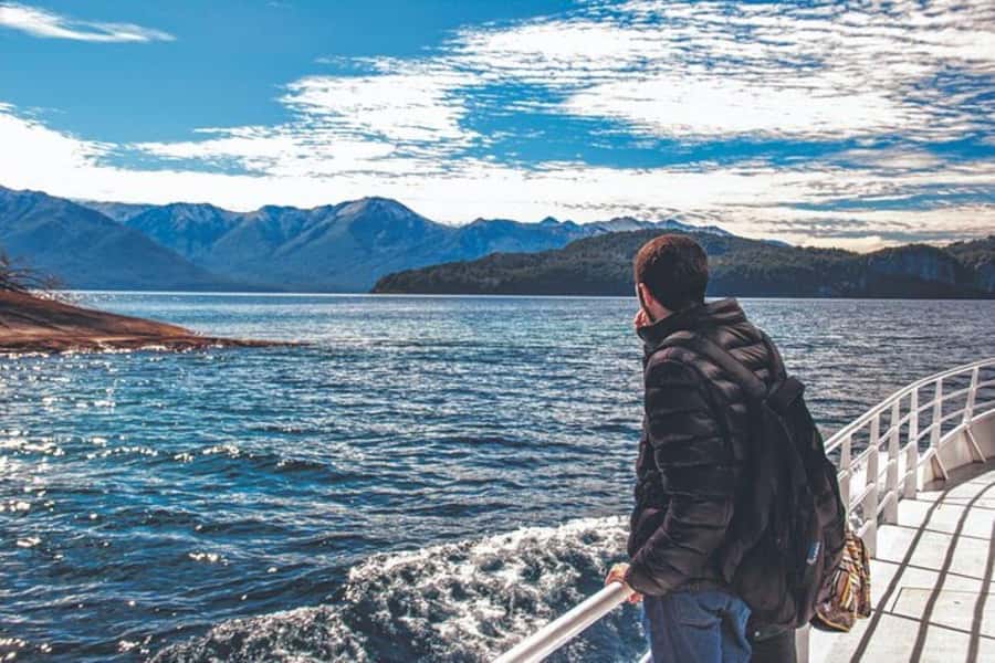 Bariloche: Arrayanes Forest and Victoria Island Tour - Leaving Bariloche for Puerto Pañuelo
