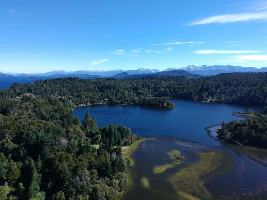 Bariloche: Circuito Chico with optional Cerro Catedral - Guides, languages, and the human side of the tour
