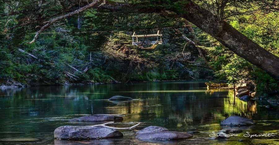 Bariloche: Full-Day El Bolsón and Puelo Lake Tour - Why the road from Bariloche matters