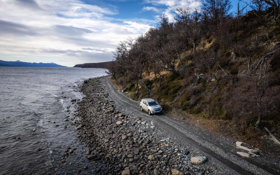 BIG FUEGIAN LAKES OFF-ROAD 4x4 - From Ushuaia to Garibaldi Pass