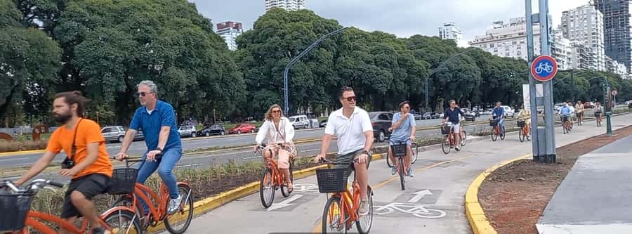 Bike Tour: Buenos Aires to the North - Floralis Genérica and the Law School