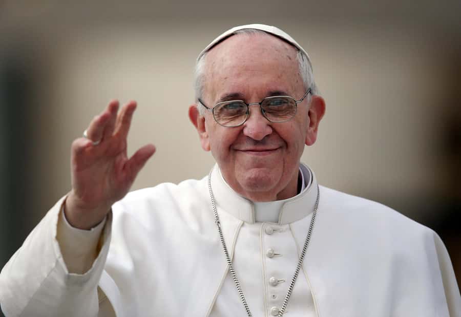 Buenos Aires 3-Hour Small Group Pope Francis Tour - What the guide adds to the experience