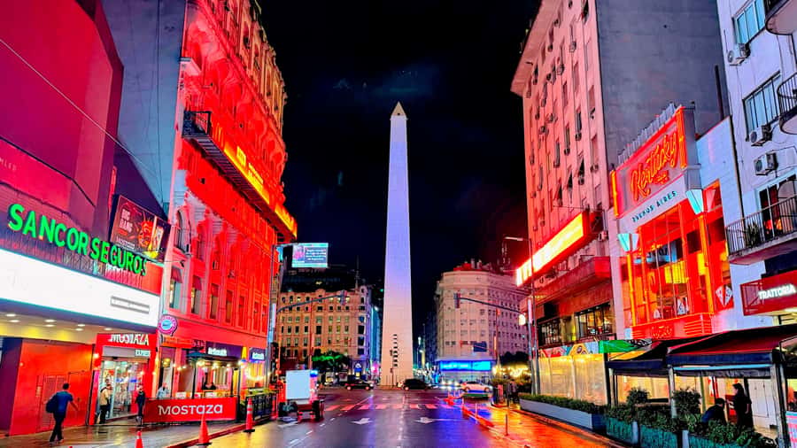 Buenos Aires After Dark: A City Lights & Sunset Experience - Plaza de Mayo sets the historical scene