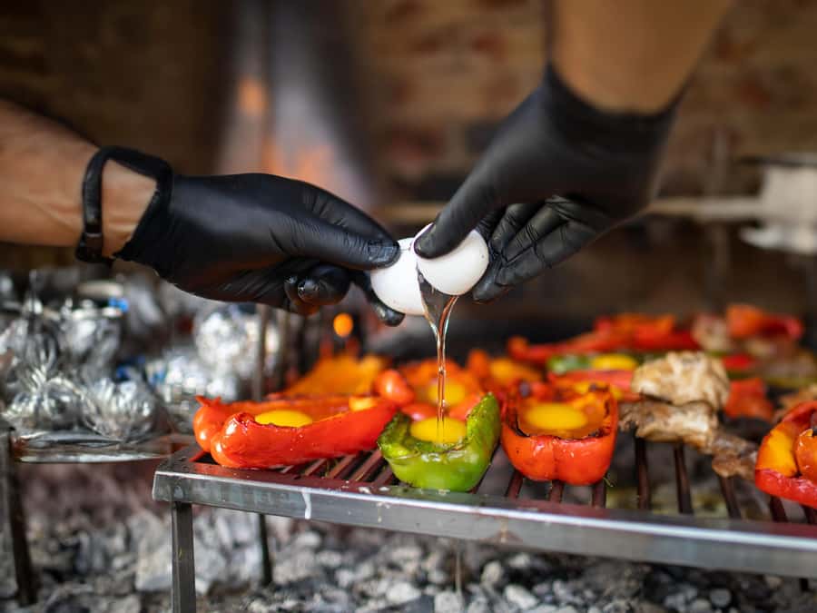 Buenos Aires: Authentic Argentine Asado BBQ with Live Music - Dessert, gelato, and acoustic music