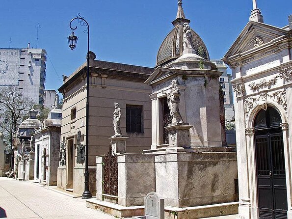 Buenos Aires Bike Tour: North Districts, Recoleta and Palermo - Key points to know before booking