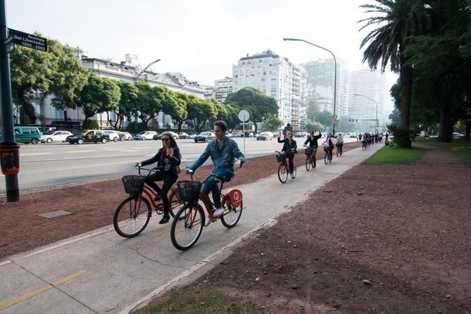 Buenos Aires Bike Tour: North Districts, Recoleta and Palermo - From San Telmo to the open docks of Puerto Madero