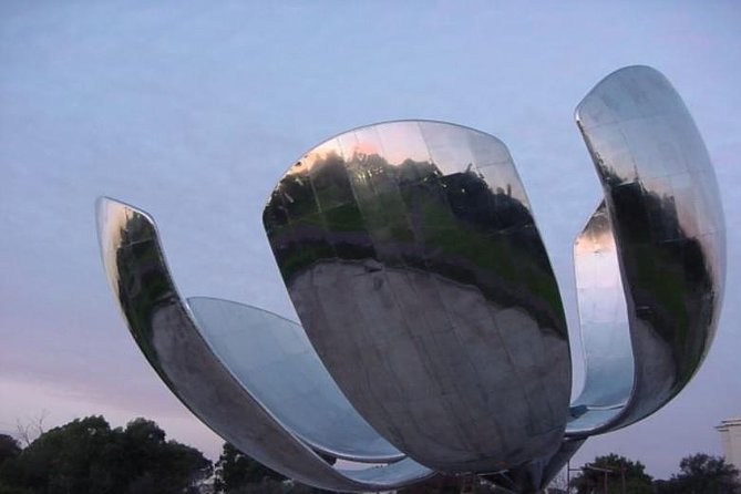 Buenos Aires Bike Tour: North Districts, Recoleta and Palermo - The guide can make or break the ride