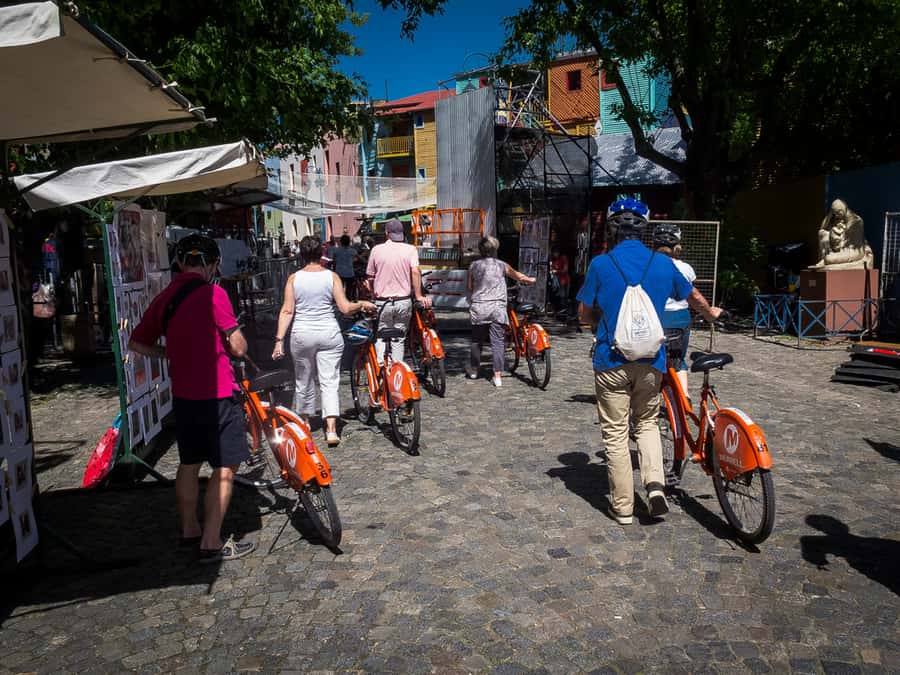 Buenos Aires Bike Tour: South or North Circuit - La Boca and the bright streets around Caminito