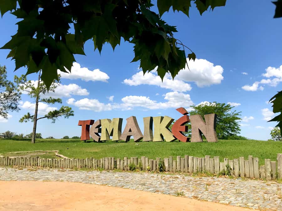 Buenos Aires: Bioparque Temaiken with Transfers - African and Asian animals add global variety