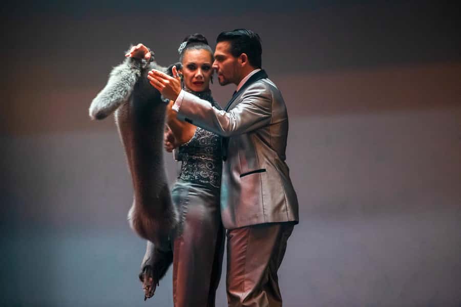 Buenos Aires: Café de Los Angelitos Tango Show & Dinner - Should you book Café de los Angelitos?