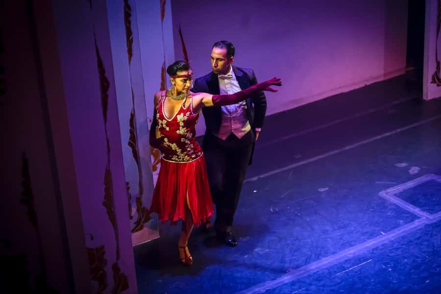Buenos Aires: Café de Los Angelitos Tango Show & Dinner - What happens before the 10:15 PM performance