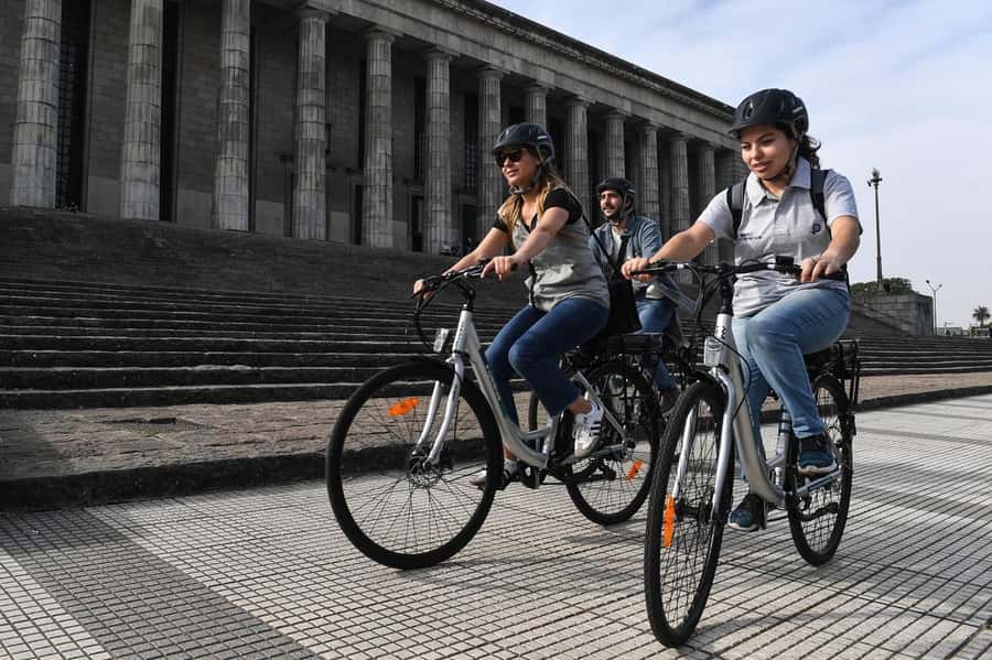 Buenos Aires: E-Bike Tour in the North Circuit of Buenos Aires - The Planetarium and Palermo Lakes