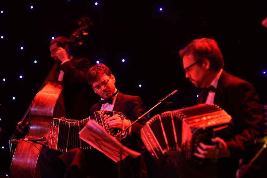 Buenos Aires: El Viejo Almacén Tango Show Ticket & Transfer - The evening show and its intimate mood