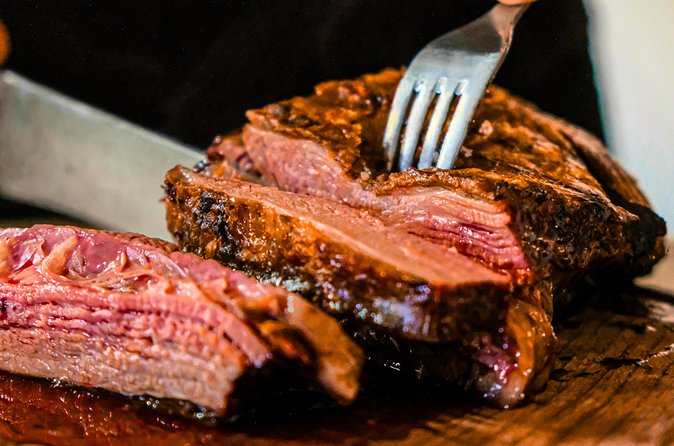 Buenos Aires Food Tour: Local Dishes, Steak, Empanada & More - The guides make the difference