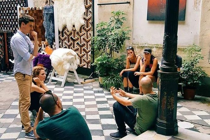 Buenos Aires for curious people - Starting at Bar Británico and Lezama Park
