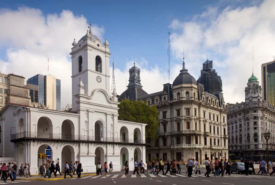 Buenos Aires: Half-Day Sightseeing Tour with 2 Stops - Plaza de Mayo and the symbols of Argentine power