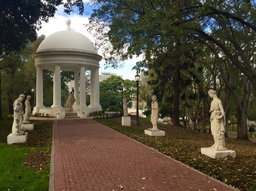 Buenos Aires : Highlights Walking Tour With A Guide - What three hours can realistically cover