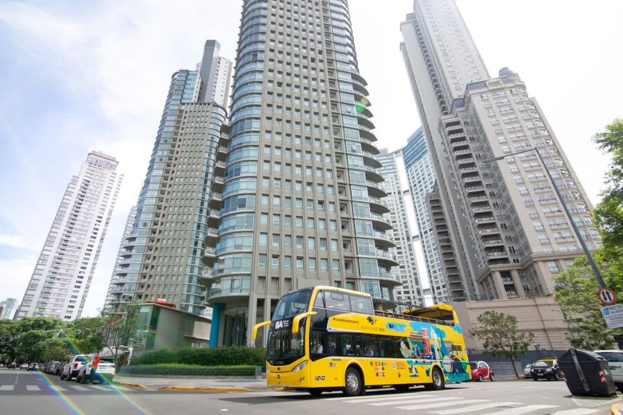 Buenos Aires Hop-On Hop-Off Bus and Exclusive Benefits - Palermo and the Rose Garden show another side of Buenos Aires