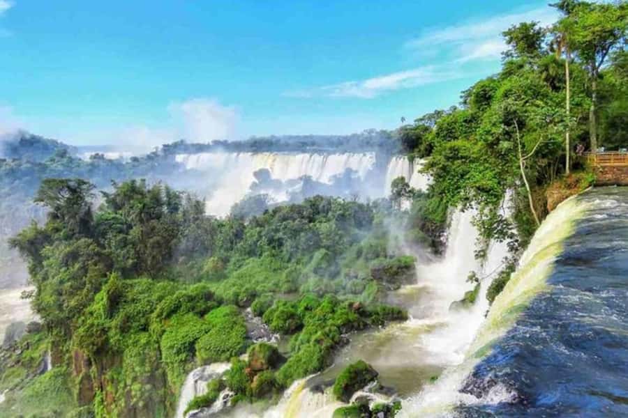 Buenos Aires: Iguazu Falls Private Tour with Flights - What the private tour changes