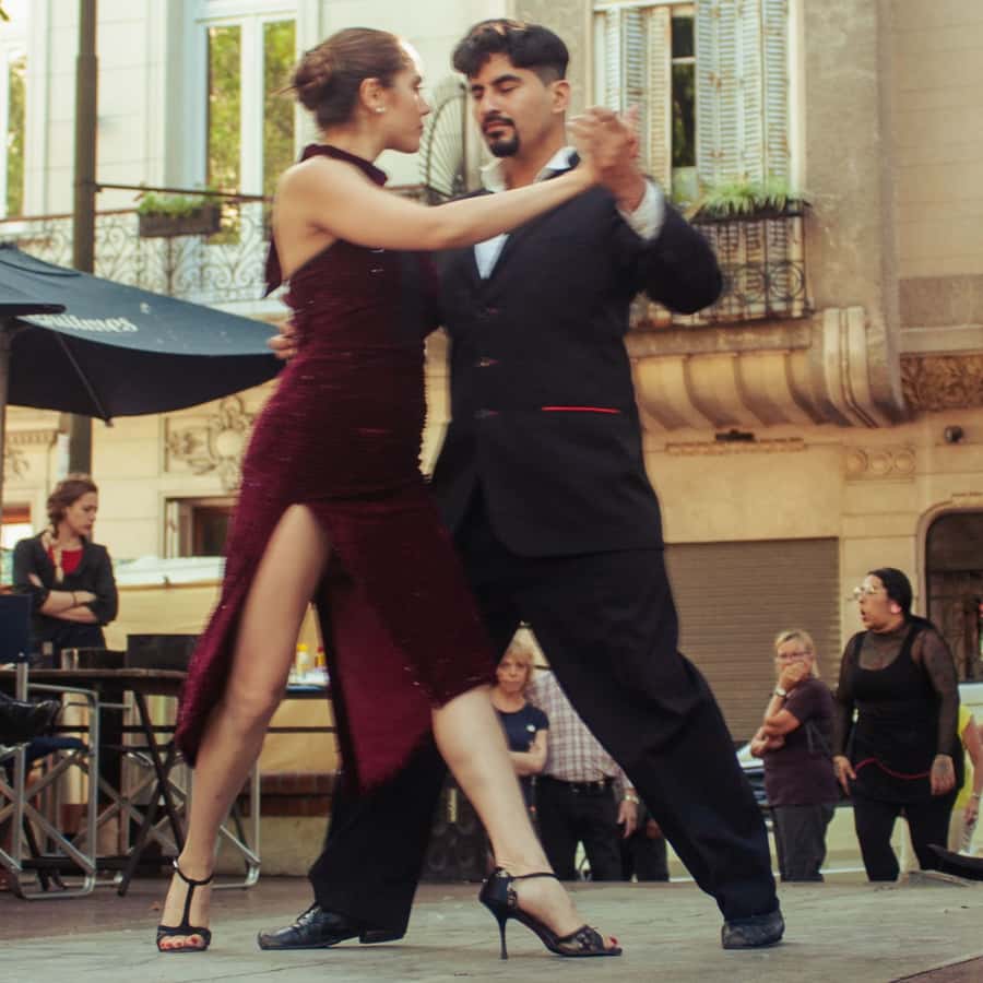 Buenos Aires: Intimate Tango Experience - The teachers and language choices