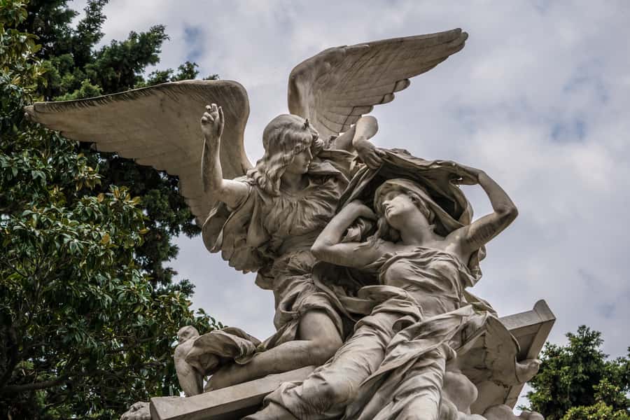 Buenos Aires: La Recoleta Cemetery Guided Tour in English - Key points to know before you go