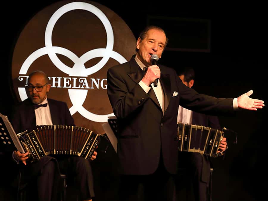 Buenos Aires: Live Michelangelo Tango & Folklore Show Ticket - Standard or VIP: which ticket gives better value?