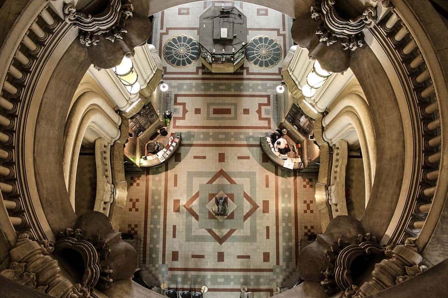 Buenos Aires: Palacio Barolo Guided Night Tour with Wine - Key points to know before you book