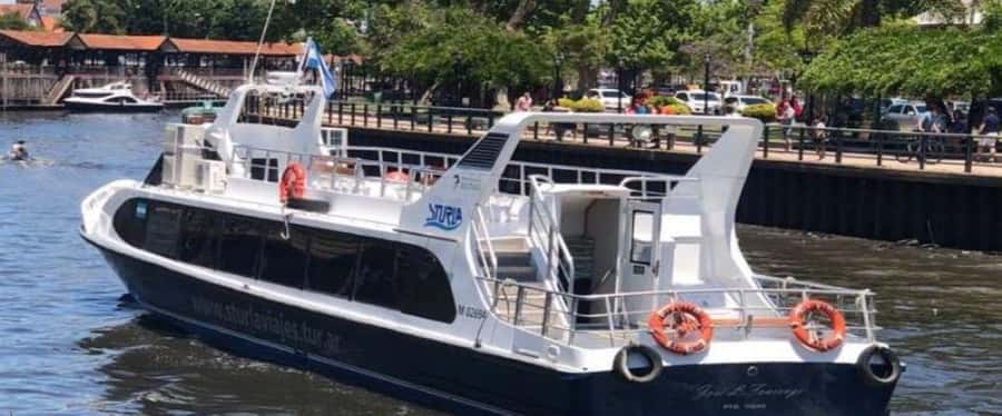 Buenos Aires: Premium Delta Navigation round trip - Reaching the Paraná Delta by boat