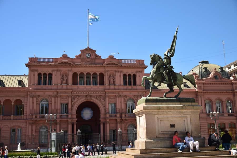 Buenos Aires: Private City Tour by Car with Hotel or Pickup - Plaza de Mayo and Argentina’s political center