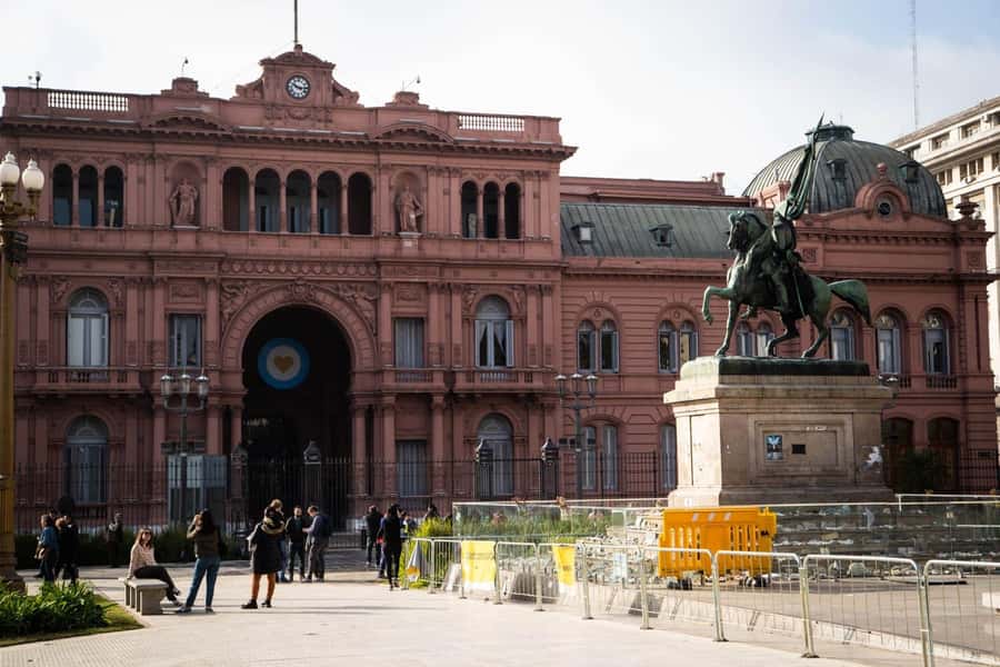Buenos Aires Private City Tour with a local guide - Caminito and La Bombonera: Buenos Aires starts with color