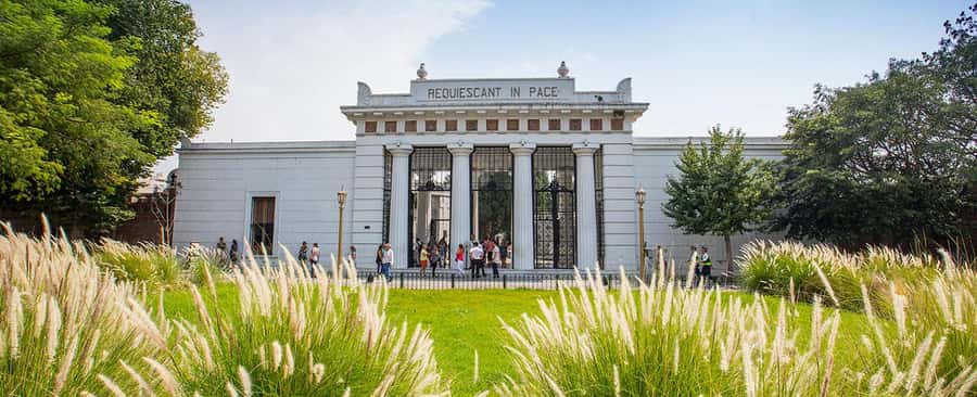 Buenos Aires: Private Recoleta Cemetery Walking Guided Tour - Pace, comfort, and practical details