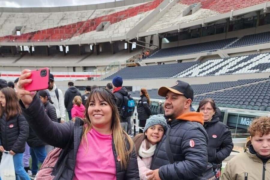 Buenos Aires: River Plate and Boca Juniors Museum Tour - Why the Boca and River rivalry matters