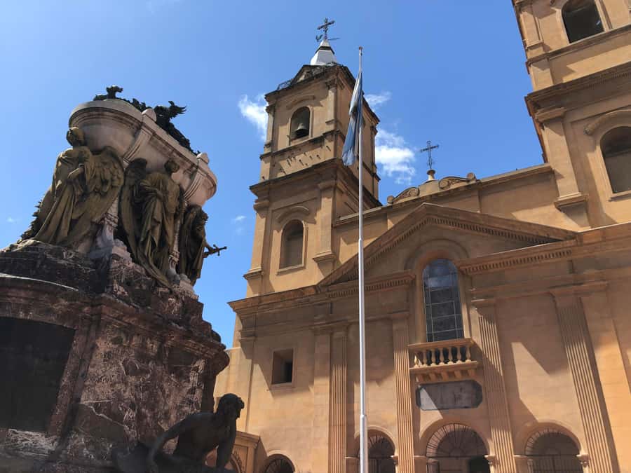Buenos Aires: San Telmo and Market Guided Walking Tour - Starting at San Ignacio and tracing old Buenos Aires