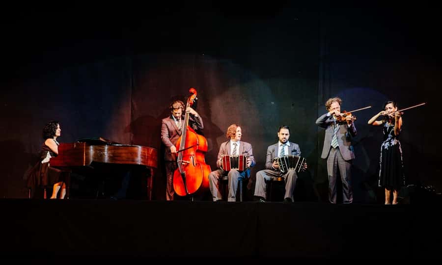 Buenos Aires: Tango Porteño Show Ticket with Dinner Option - Dress, access, and small practical details