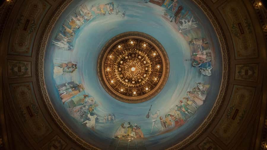 Buenos Aires: Teatro Colon Guided Tour - Grand halls and the early-1900s theater