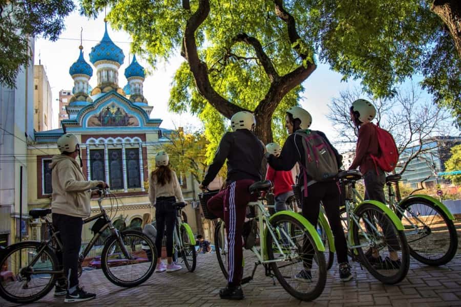 City Bike Tour in Palermo and Recoleta - Guides, language, and the tone of the ride