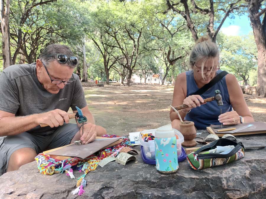City of Salta: Alpaca and leather handicraft workshop in the open air! - Is $22 a fair price?