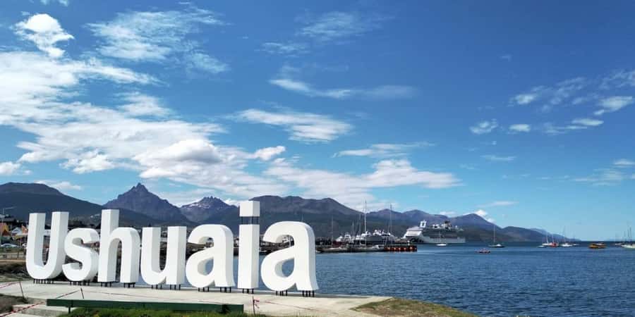 City tour and Wine tasting - Why this Ushuaia tour works in only three hours