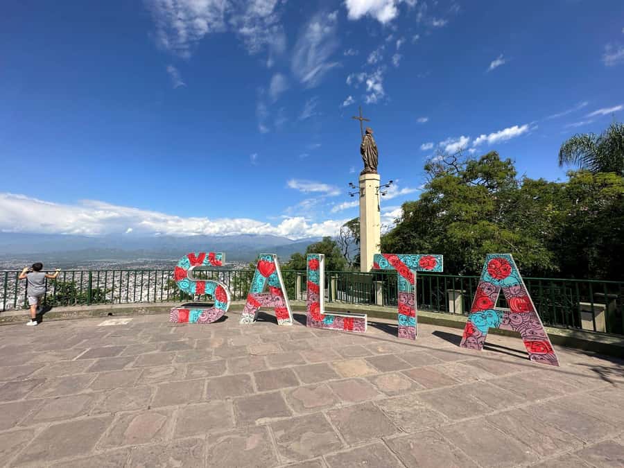 City Tour Salta and San Lorenzo - The Güemes and 20 de Febrero monuments