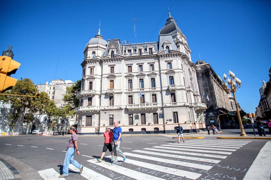 Classic City Tour of Buenos Aires: Neighborhoods and Emblems - La Boca and colorful Caminito