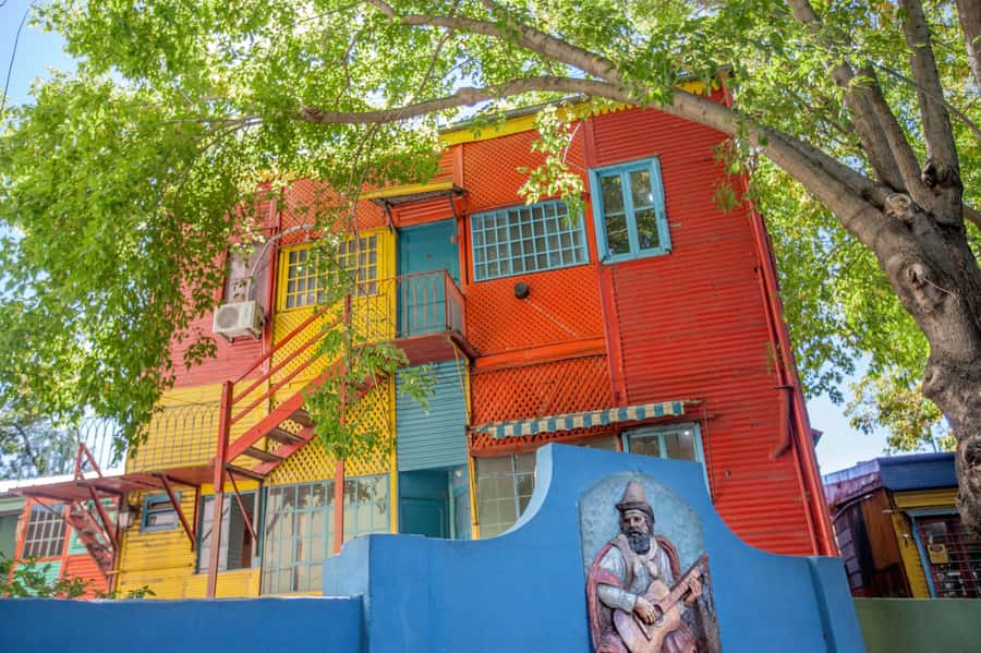 Classic City Tour of Buenos Aires: Neighborhoods and Emblems - Puerto Madero and the modern city