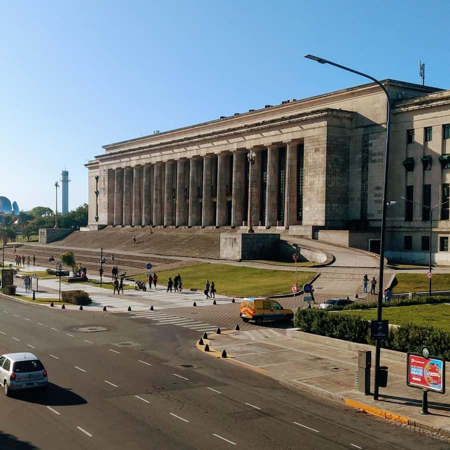 Discover Recoleta, Buenos Aires' Little Paris - Who will enjoy this Recoleta walk