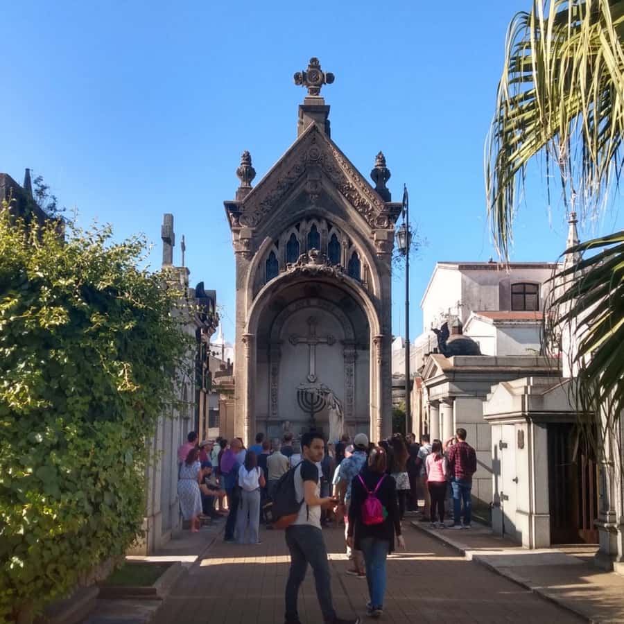 Discover Recoleta, Buenos Aires' Little Paris - Timing, booking, and small practical details