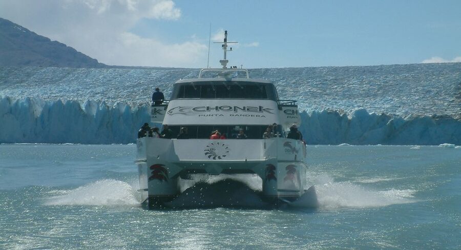 El Calafate: All Glaciers Boat Trip - Food, drinks, and the real cost