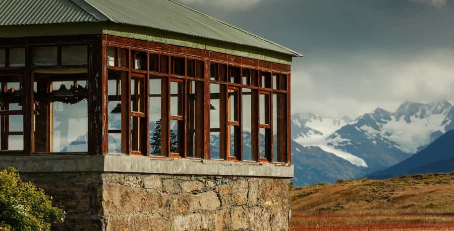 El Calafate: Glacier Cruise & Trekking at Estancia Cristina - The 30-minute walk to the Caterina River