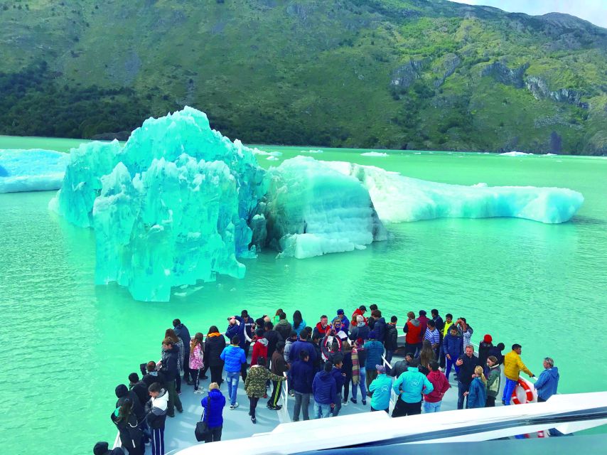 El Calafate: Glaciers Gourmet Experience - Full Day Cruise - Canal de los Témpanos and the Perito Moreno choice