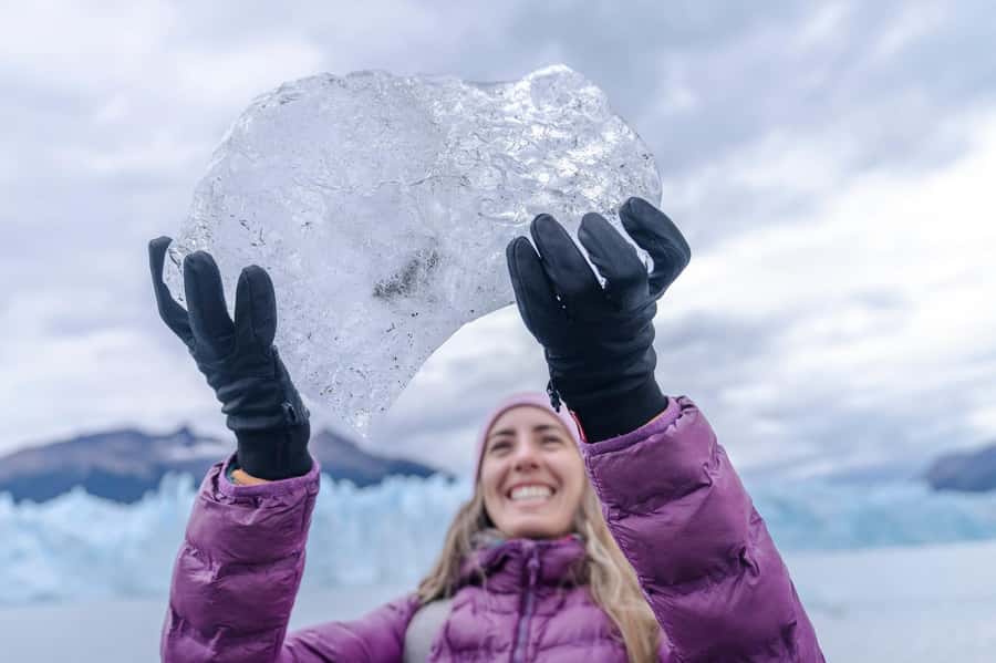 El Calafate: "Perito Moreno Glacier with the Tour - Blue Safari". - Leaving El Calafate for Puerto Bajo las Sombras