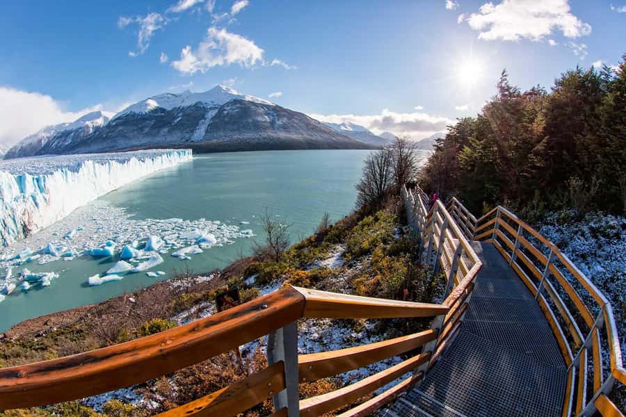 El Calafate: Trip to the Famous Perito Moreno Glacier - Choosing the one-hour boat ride